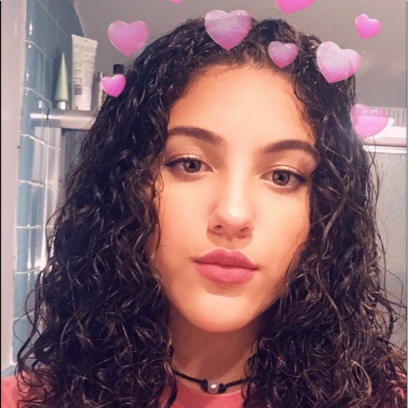 Meet your Posher, Sarah - Picture 1 of 1